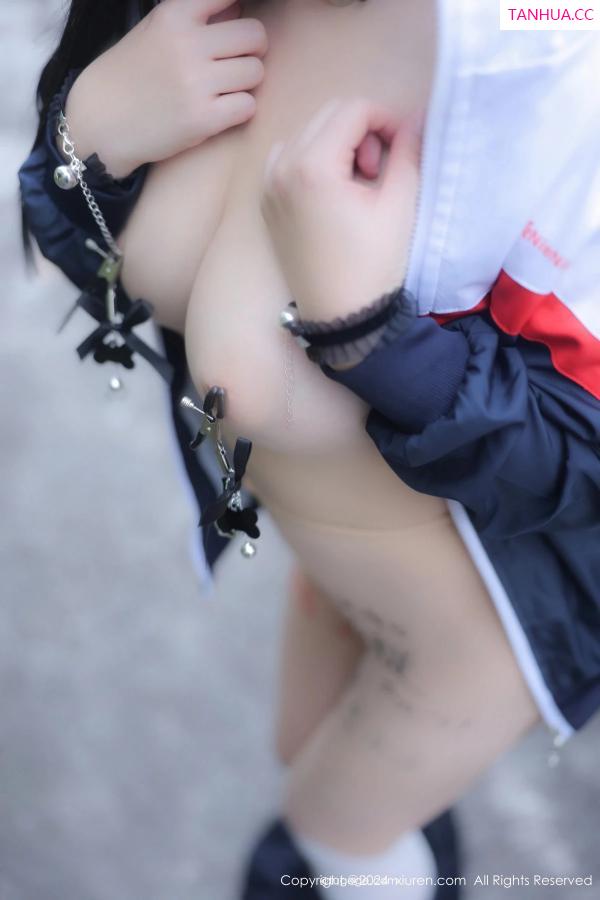   [XiuRen]高清写真图 2024.04.02 No.8335 小薯条nienie 美臀性感第77张图片